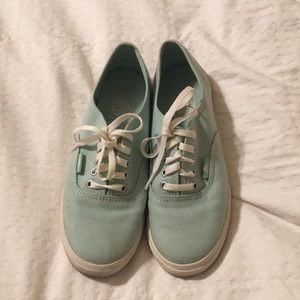 Women’s Low Top Vans